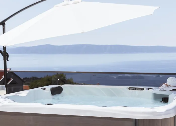 Sunny Lux 1 In By Guide Villa