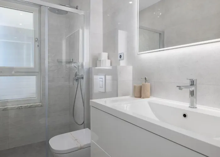 Villa Sunny Lux 1 In By Guide Makarska