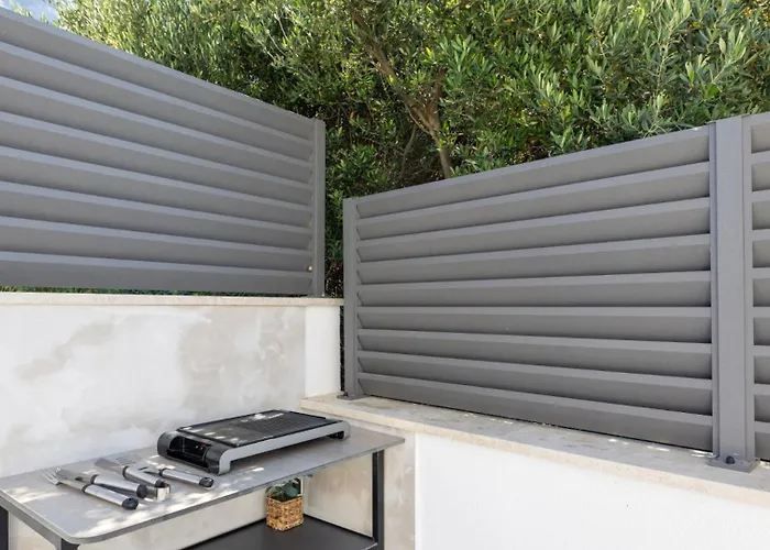 Villa Sunny Lux 1 In By Guide Makarska